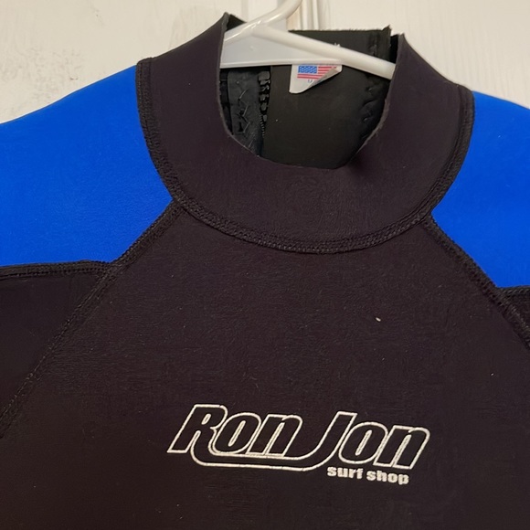 Wet suit - Picture 2 of 4